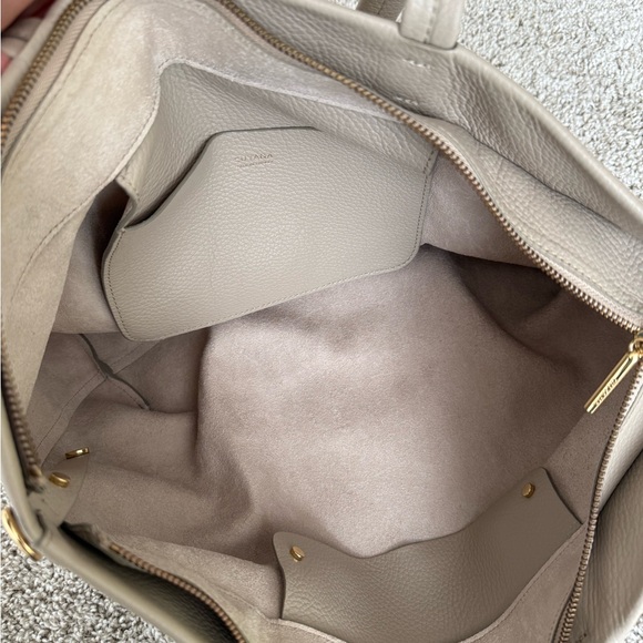 Cuyana Tan Leather Tote Bag Spacious Minimalist Design - Picture 6 of 8